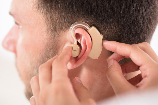 اهمیت انتخاب بهترین مرکز خرید سمعک در منطقه تهرانپارس